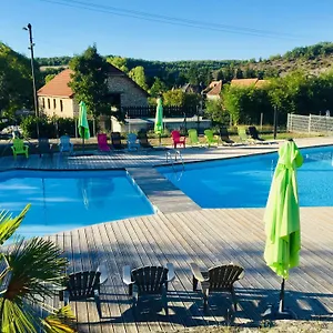La Colline Aux Chalets, Jaccuzi, Sauna Hébergement de vacances Saint-Chamarand
